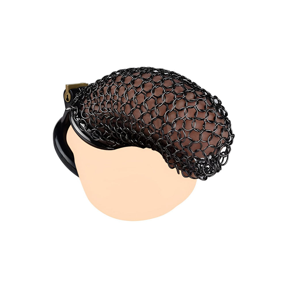 Perfect for femdom chastity, this flat chastity cage locks you in control and ensures complete submission in cuckold training." "Perfekt für Femdom Chastity, dieses flache Chastity Cage schließt Sie in Kontrolle ein und gewährleistet vollständige Unterwe