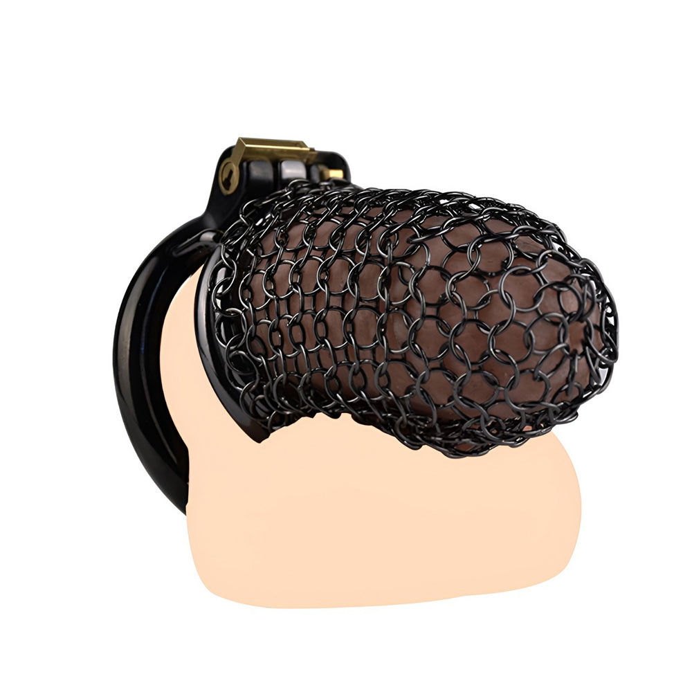 This male chastity cage is designed for those serious about femdom chastity, offering a secure fit for all cuckold training scenarios." "Dieses Male Chastity Cage ist für diejenigen entwickelt, die es ernst mit Femdom Chastity meinen, es bietet eine sich